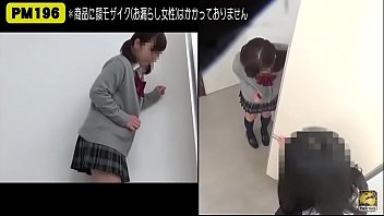 【xvideos】童顔な制服着衣女子校生素人のお漏らし無料H動画。【女子校生、素人動画】
